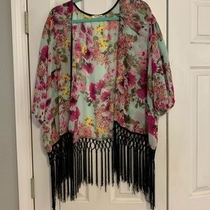 Floral kimono/cardigan